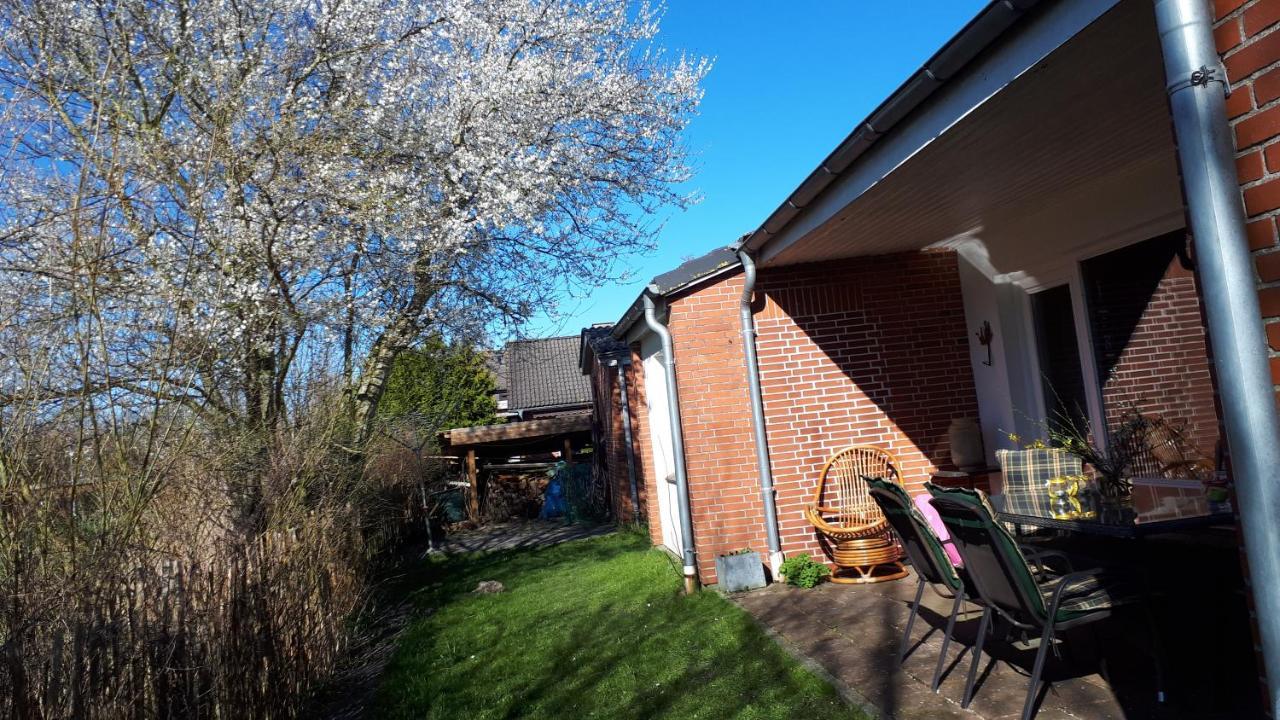 Ferienhaus In Buesumer Deichhausen - Buesum An Der Nordsee Fuer Bis Zu 9 Personen Zewnętrze zdjęcie